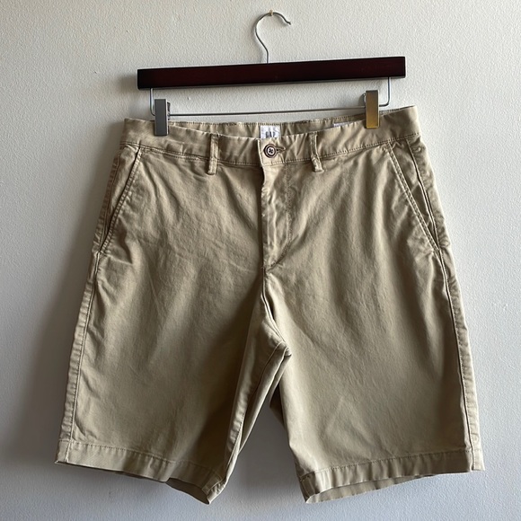 GAP Other - Khaki Gap Shorts Size 30